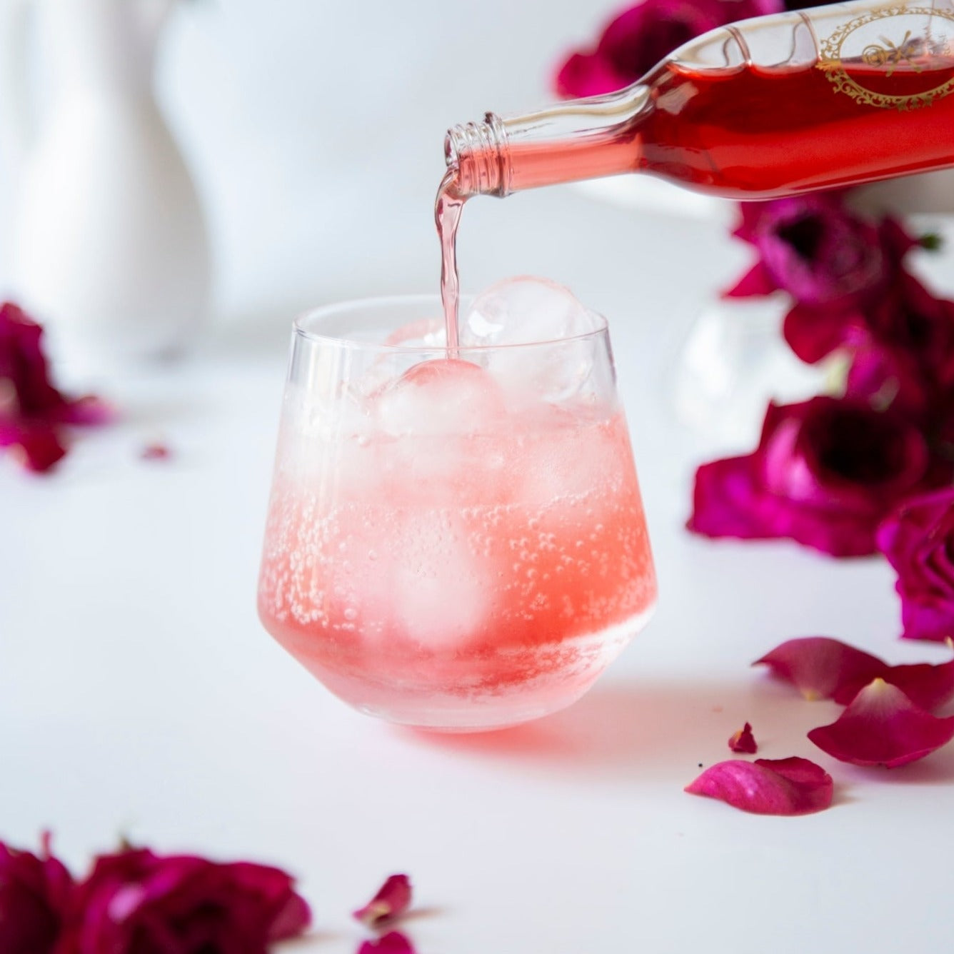 THE ROSEプレミアムV(もっととても濃い飲むバラのエキス)