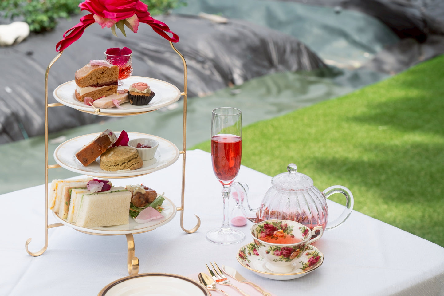 【Day Trip】 – Rose Picking &amp; Rose Water Making in Hida, Japan (Includes a Rose-Themed Afternoon Tea) 【English-speaking guide included】